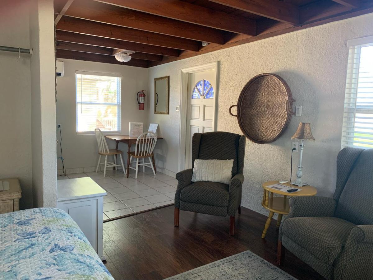Nature Coast Inn & Cottages Inglis Εξωτερικό φωτογραφία