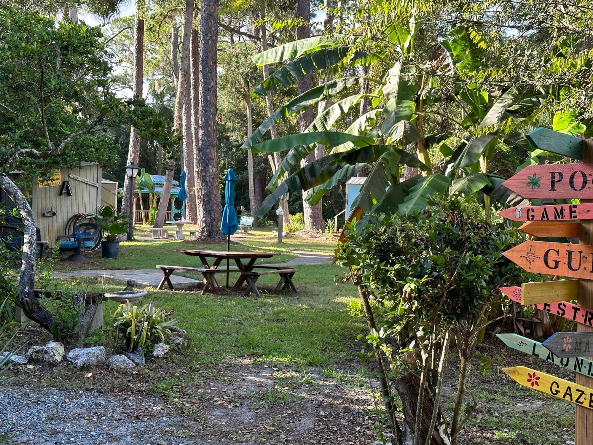 Nature Coast Inn & Cottages Inglis Εξωτερικό φωτογραφία