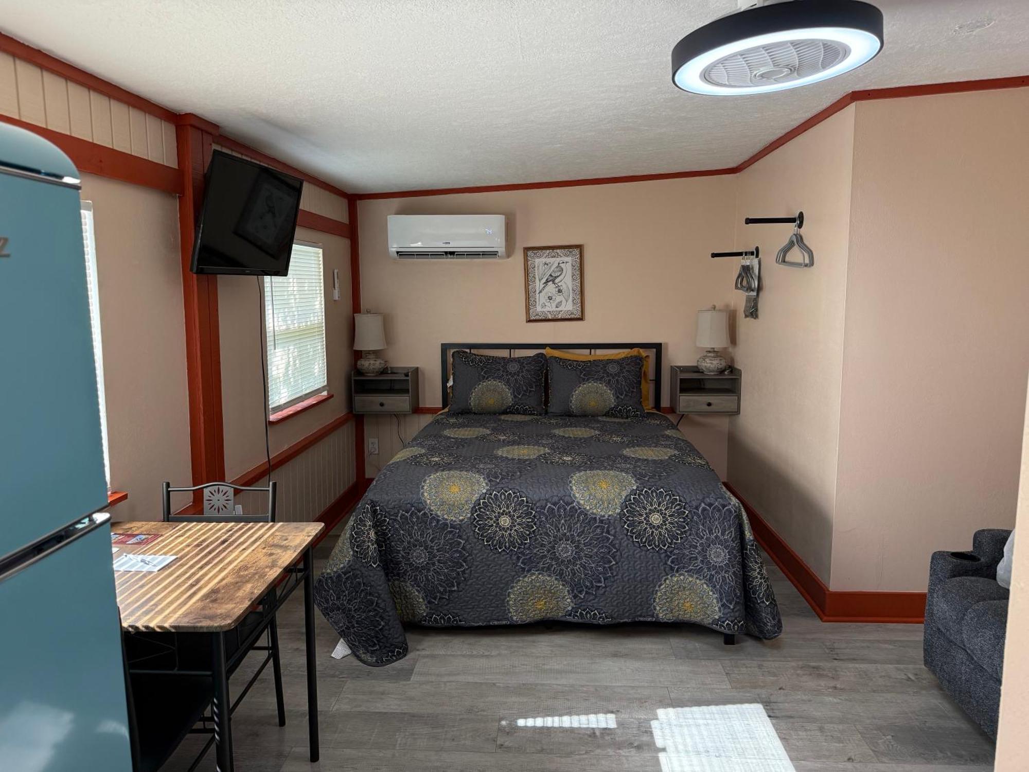 Nature Coast Inn & Cottages Inglis Εξωτερικό φωτογραφία